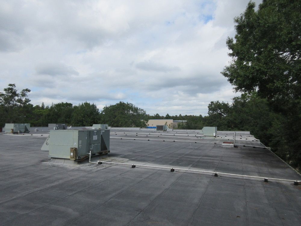 In the News Inc. Industrial Manuf. Flex Building: 8517 Sunstate St, Tampa, FL 33634
